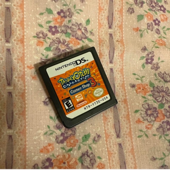 Tamagotchi Connection Corner shop - Picture 1 of 5